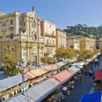 Le Cours Saleya et son célèbre marché